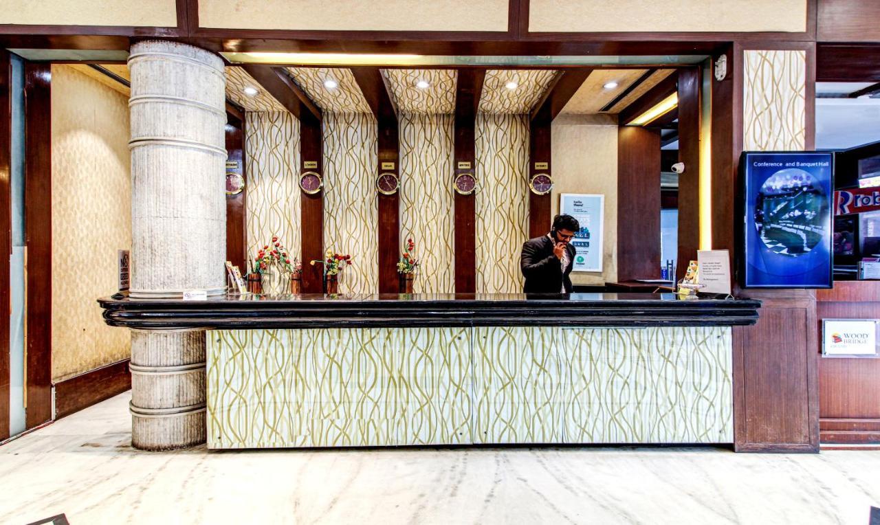 Treebo Trend Wood Bridge Hotell Hyderabad Exteriör bild